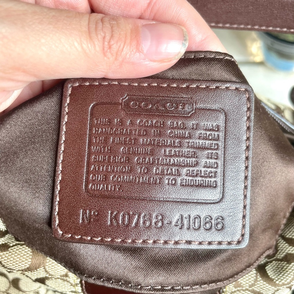 Coach Mini Monogram - Picture 8 of 16